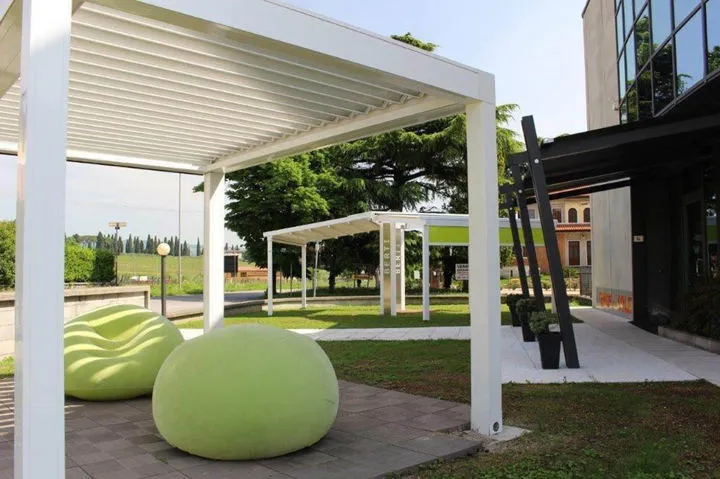 Pergole Bioclimatiche: Opera-Vision-Brera