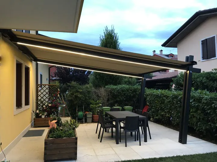 Pergola PS YO con luci LED